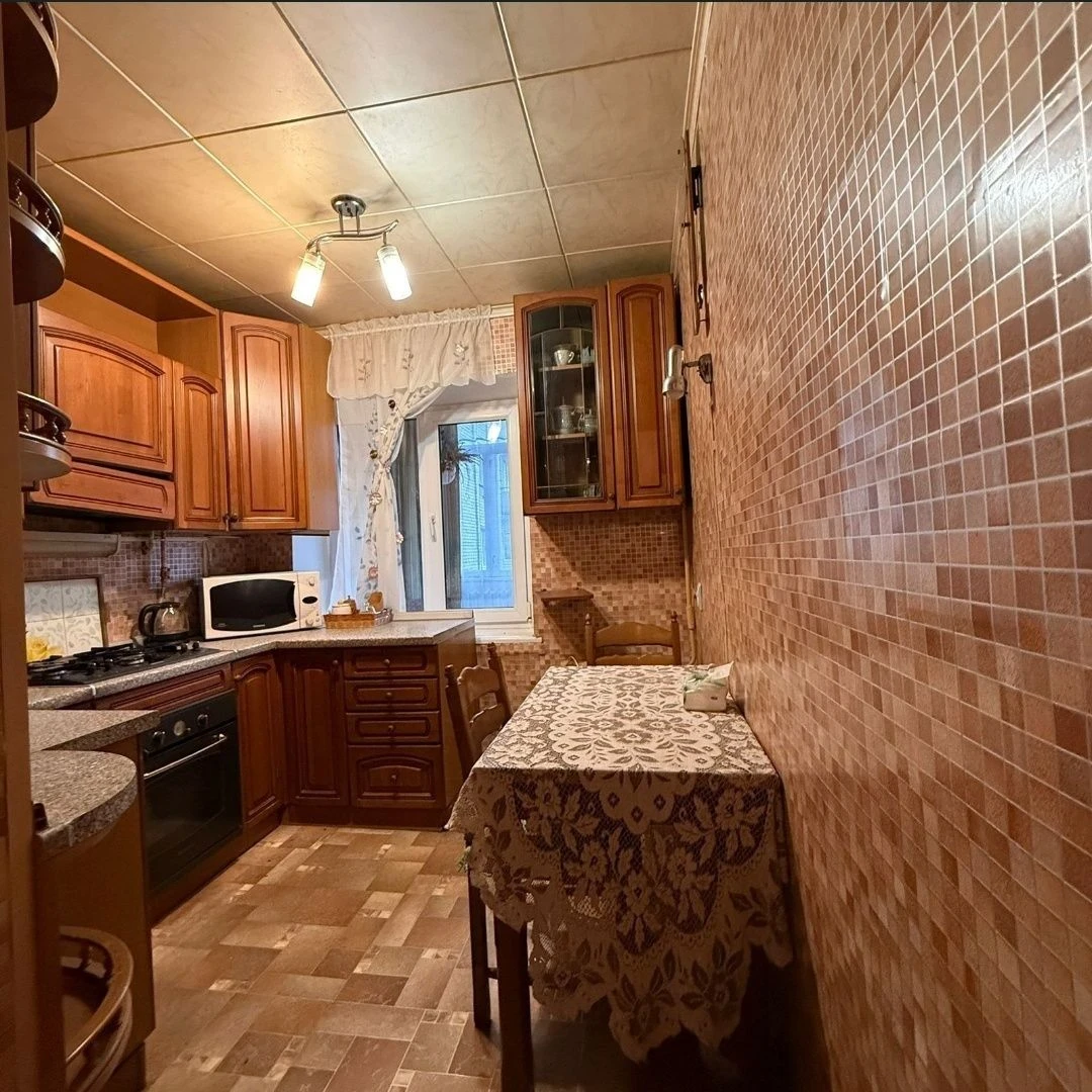 Продам 1к квартиру в центре ( с арендаторами)