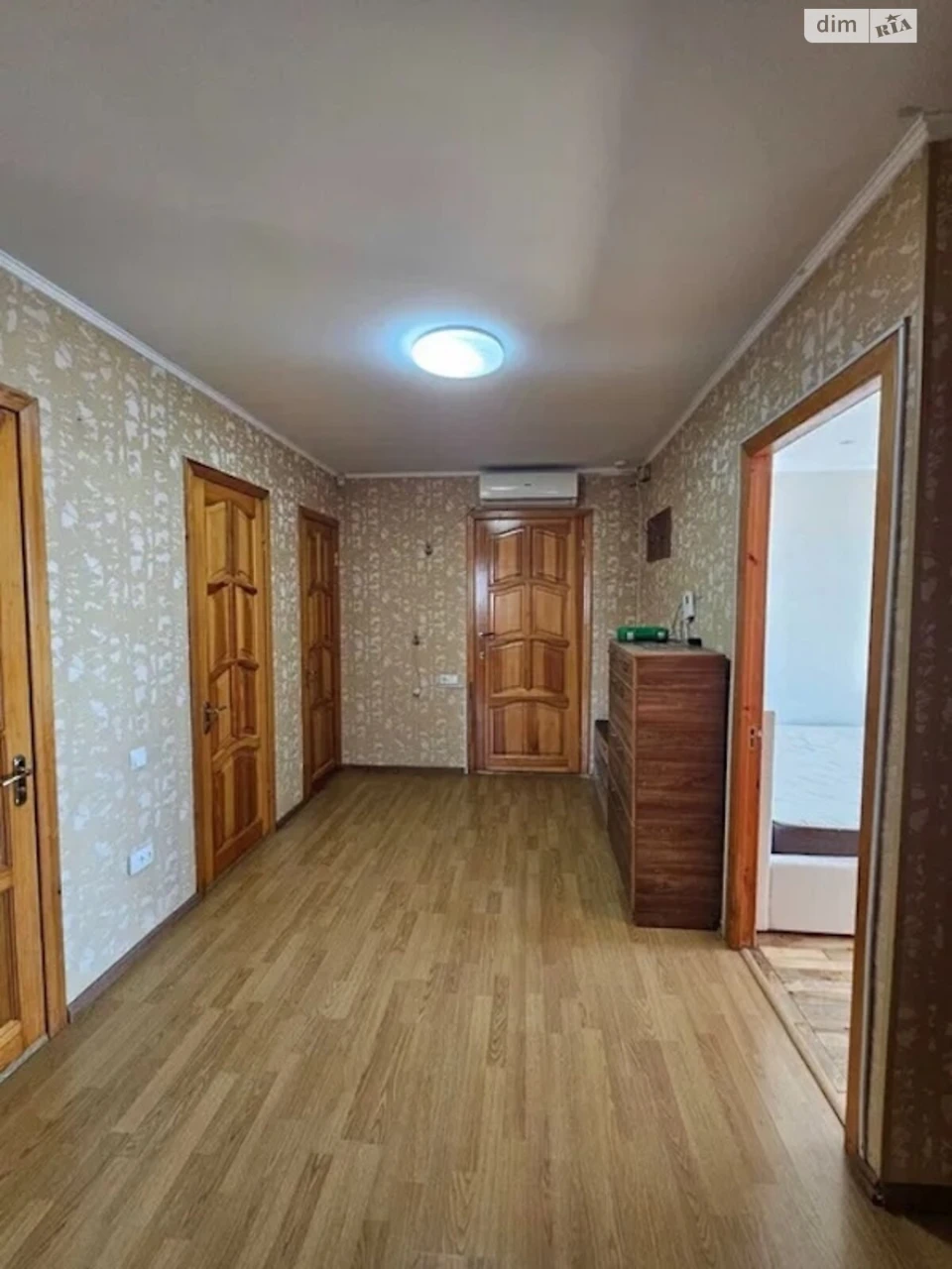 Продаж Квартира Титова