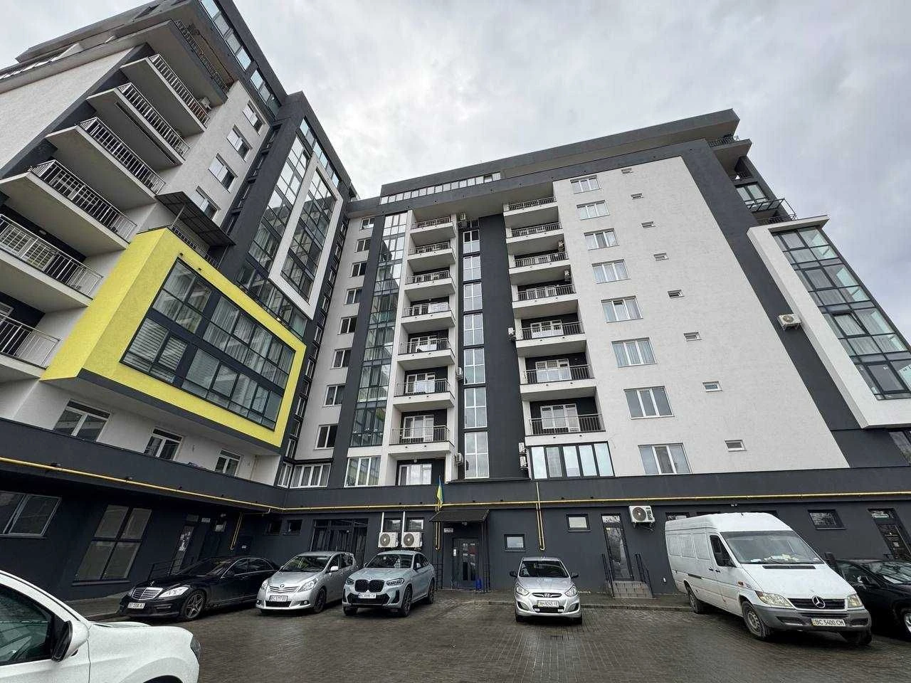 Продаж паркомісця в підземному паркінгу ЖК Садова Резідент