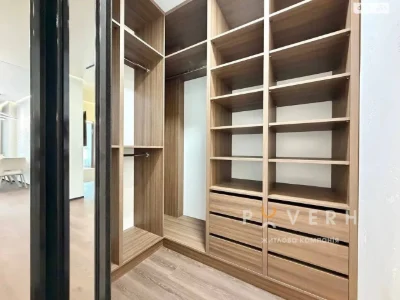 Продаж Квартира Набережна