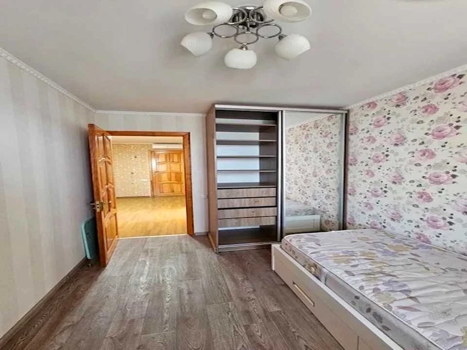 Квартира. Дніпро, Академіка Янгеля вул.