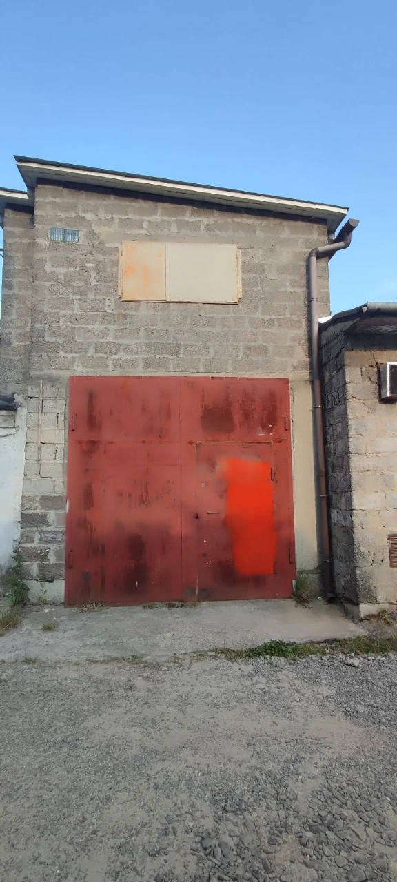 Продам гараж Максимовича біля онколікарні кооператив номер 1