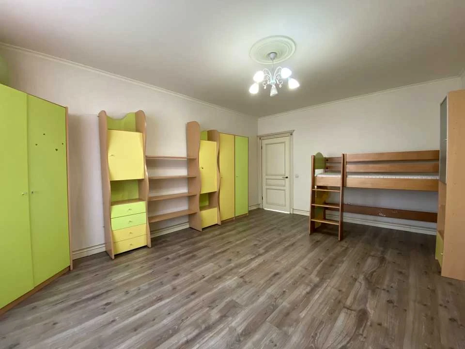 Квартира. Київ, Дніпровська набережна вул.