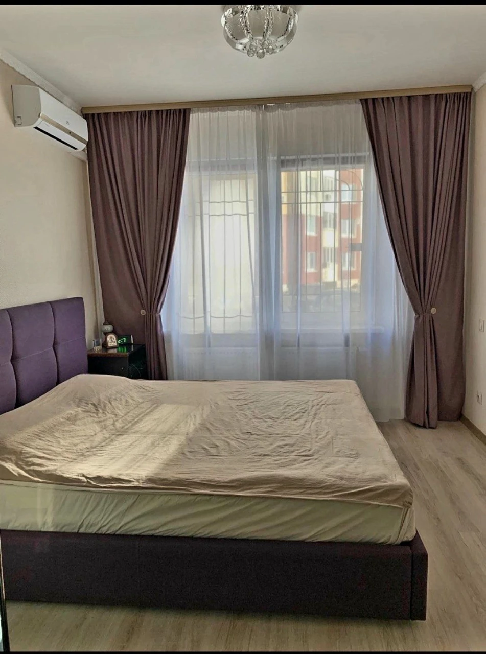 Продажа квартири метро Позняки