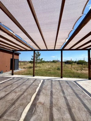 Stylish one-story house of 98 m² on 10 acres, just 1 km to