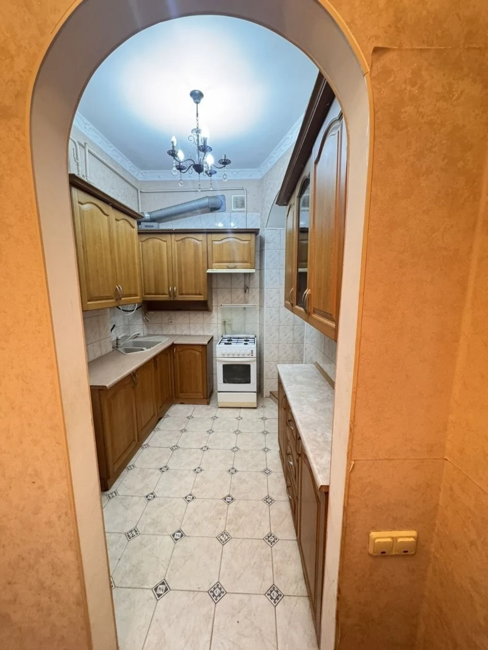Продаж 4-кімнатної квартири в центрі Одеси, пров. Щепний / У