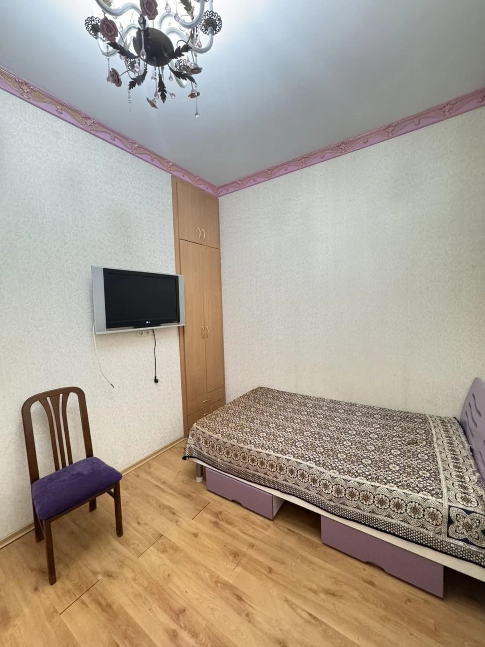 Продаж 4-кімнатної квартири в центрі Одеси, пров. Щепний / У