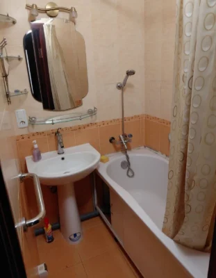 Продаж 2к квартири пл.Перемоги