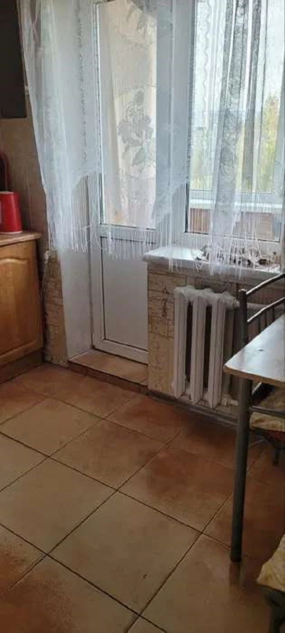 Оренда 1-кімнатної квартири 34 м², Івана Миколайчука вул., 1