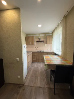 Продам 1к квартиру в Приднепроыске. 2й этаж