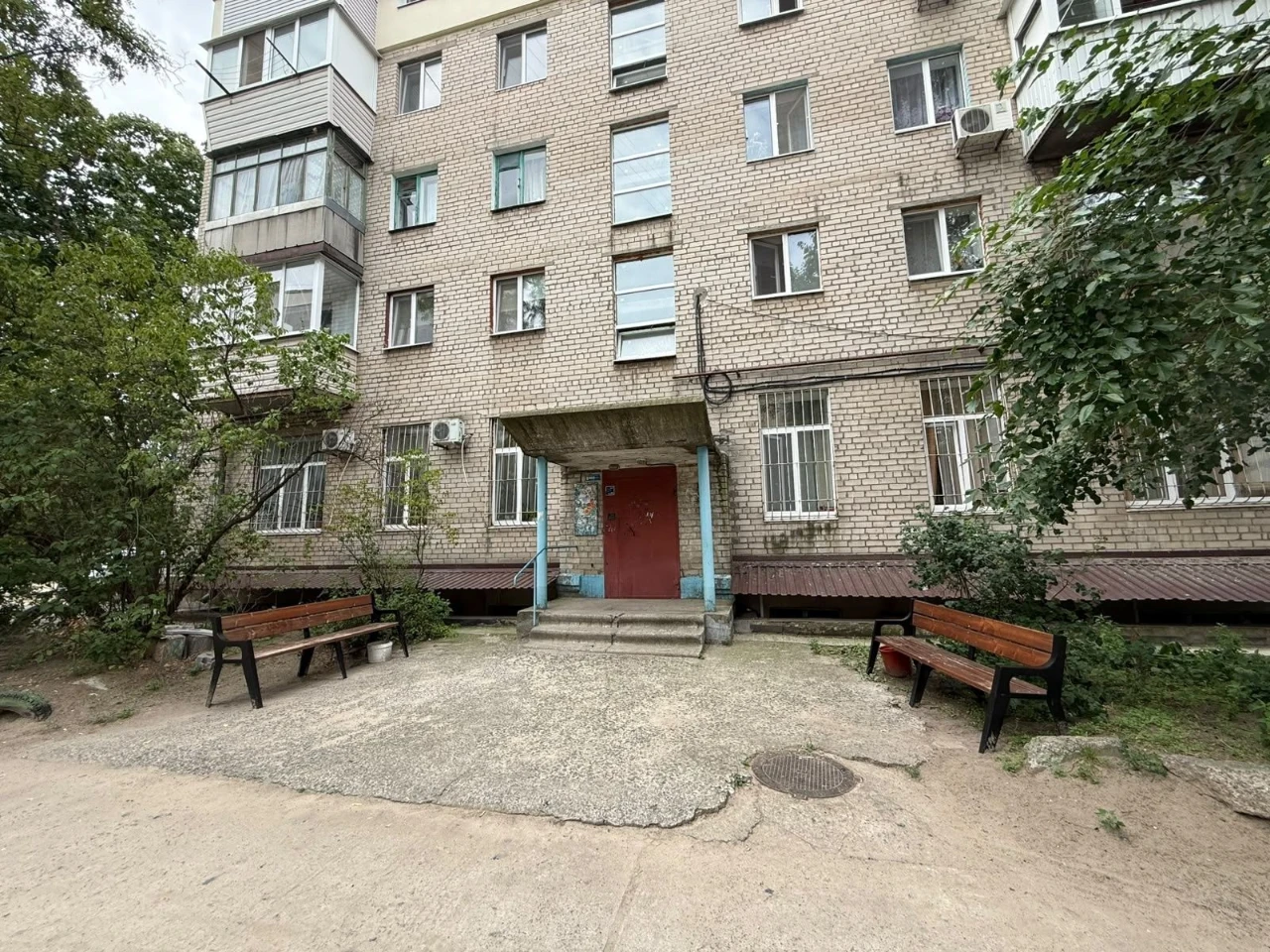 Продам 1к квартиру в Приднепроыске. 2й этаж