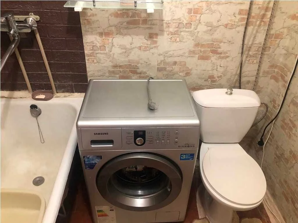 Без комісії. Продаж 1 кімн., Литвинського Юрія,31б, Нова дар