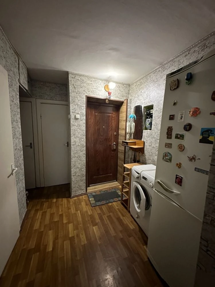 Продаж 3х кімн вул. Юності, Космос, Комунарський р-н, поверх