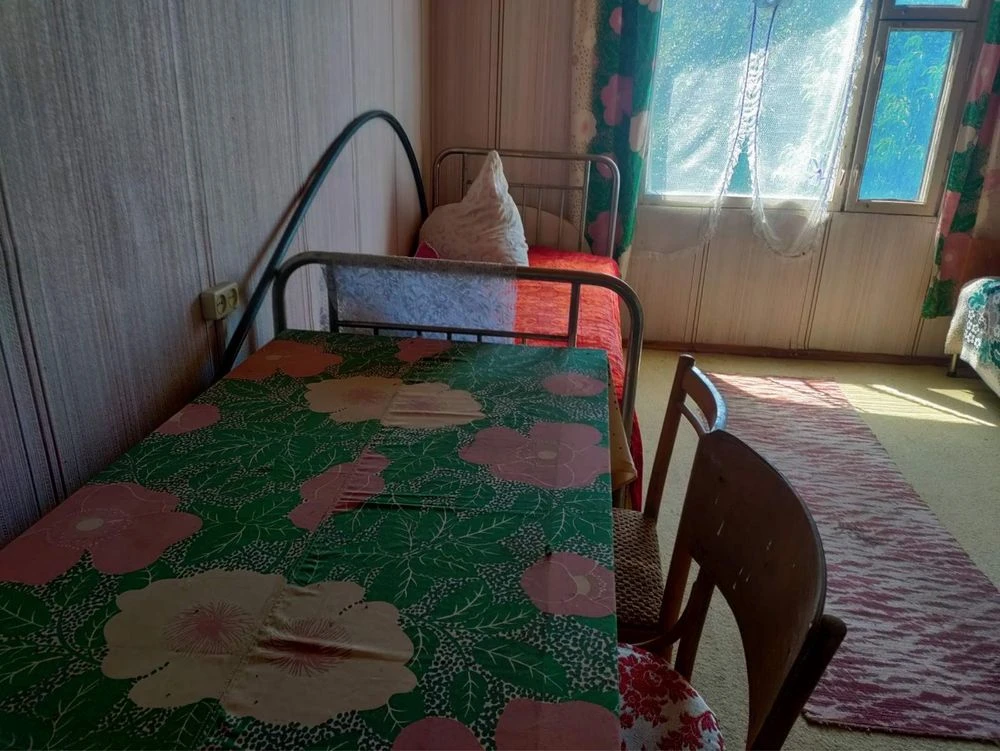 Продаю будинок із земельною ділянкою 10соток