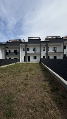 Таунхаус 170 м² з гаражем і терасою, Лісопаркова