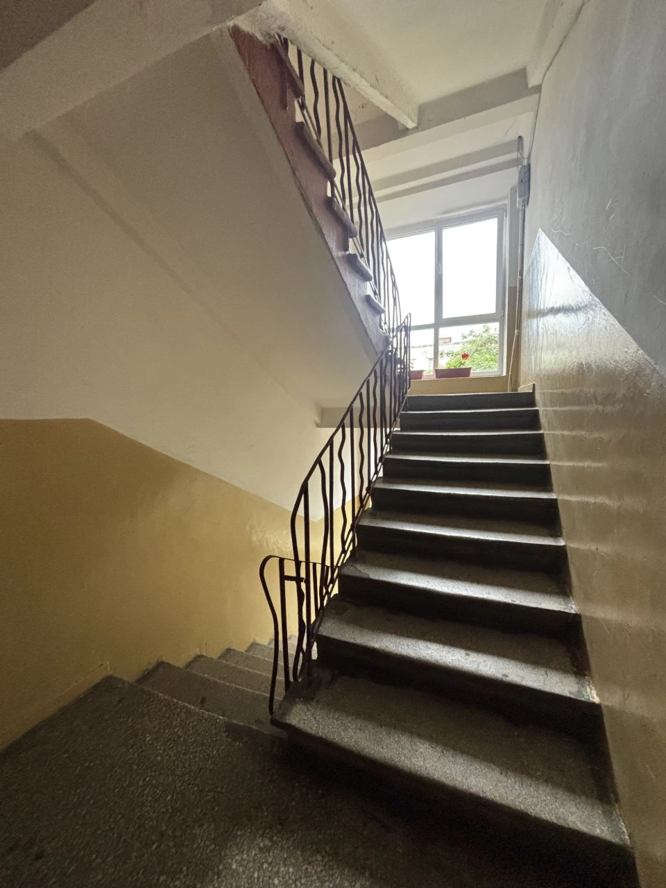 ‼️ Двокімнатна квартира з ремонтом на вулиці Зелена, біля дв