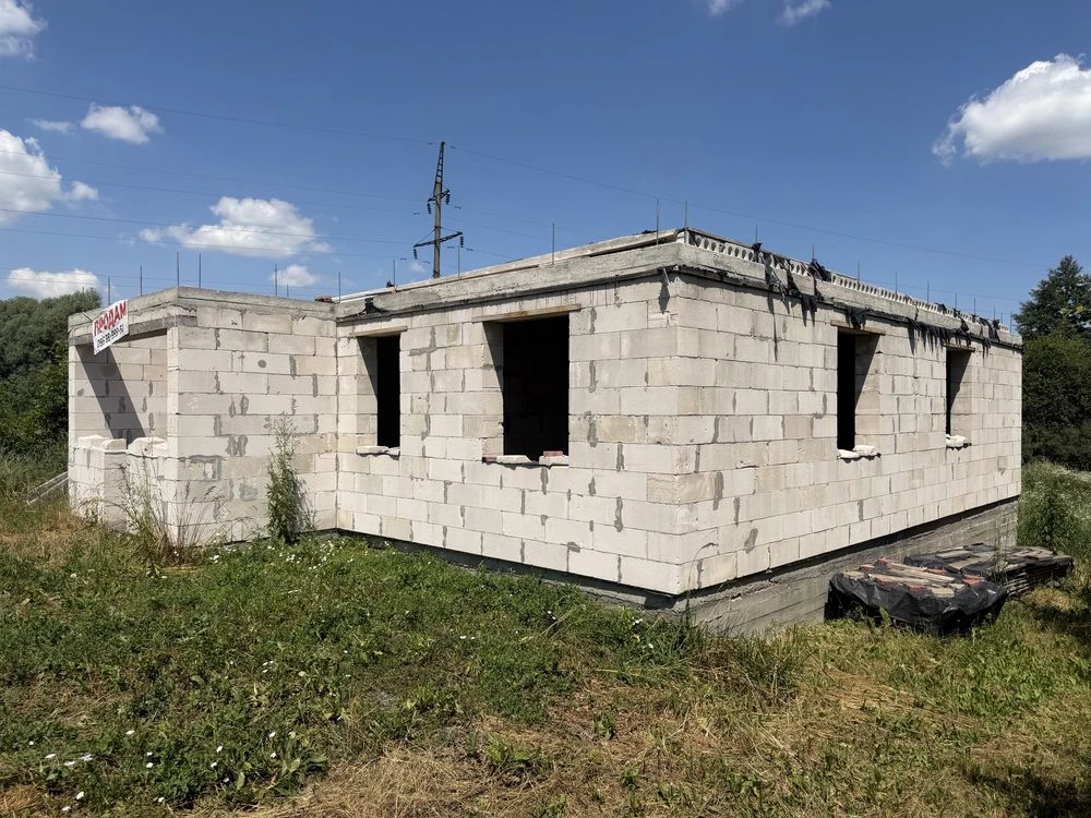 Продаж будинку Лезнево