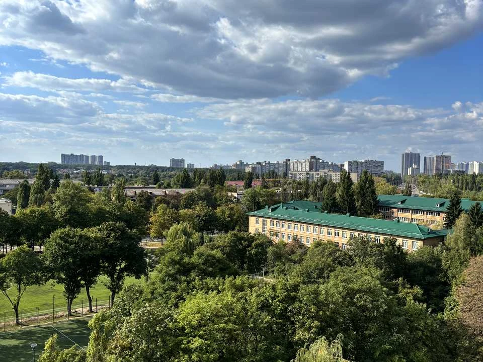 Квартира. Київ, Академіка Заболотного вул.