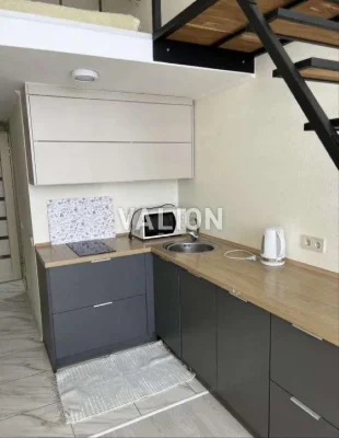 Продаж 1-к квартири вул. Машинобудівна 41