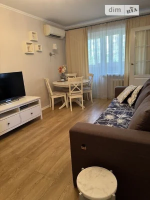 Продаж 3к квартири 56.9 кв. м на вул. Олексіївська 3 • ID 34