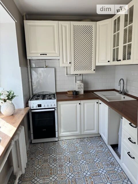 Продаж 3к квартири 56.9 кв. м на вул. Олексіївська 3 • ID 34