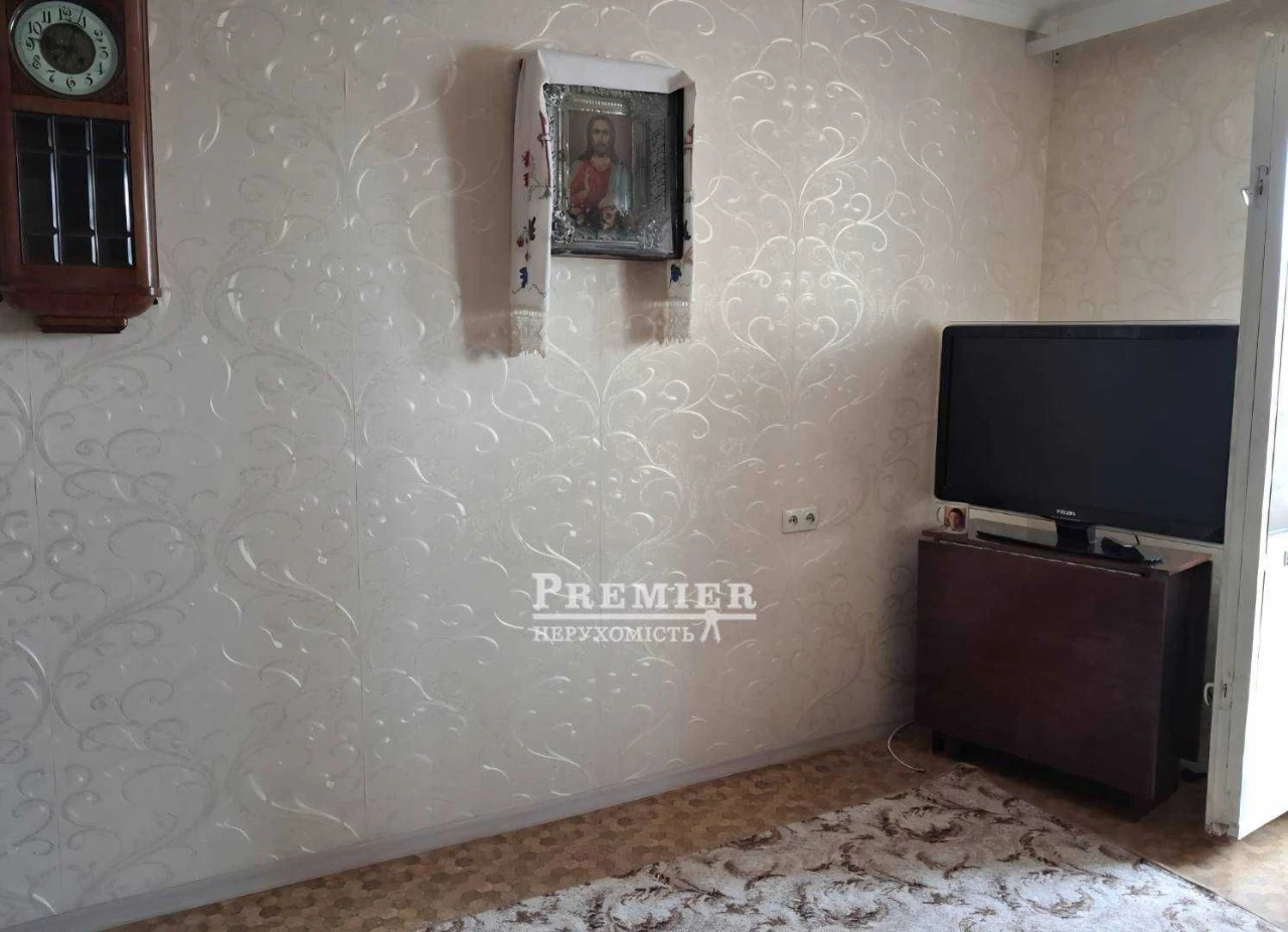 Терміновий продаж квартири на Кримському бульварі