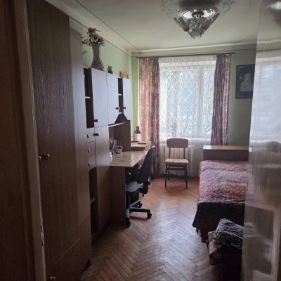 Продаж 3кімнатна квартира Коновальця