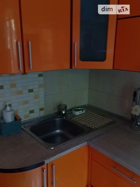 Продаж 2к квартири 40 кв. м на просп. Голосіївський 120 корп