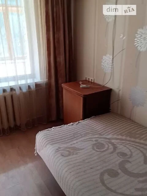 Продаж 2к квартири 40 кв. м на просп. Голосіївський 120 корп