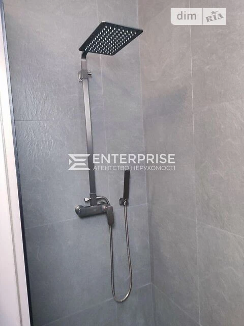 Продаж 2к квартири 115.9 кв. м на вул. Олександра Кониського