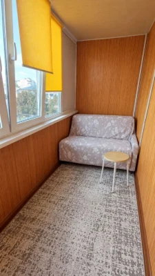 продам 1 кімнатну квартиру в центрі міста