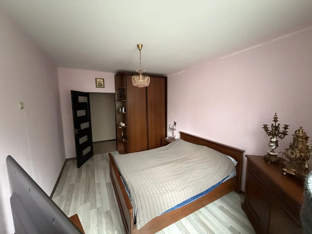 Продаж 2 кімнатної квартири | Варшавська