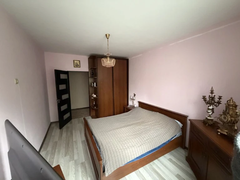 Продаж 2 кімнатної квартири | Варшавська