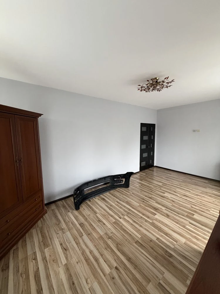 Продаж 2 кімнатної квартири | Варшавська