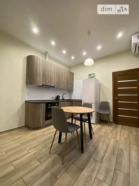 Продаж 1к квартири 44 кв. м на вул. Ованеса Туманяна 15А • I