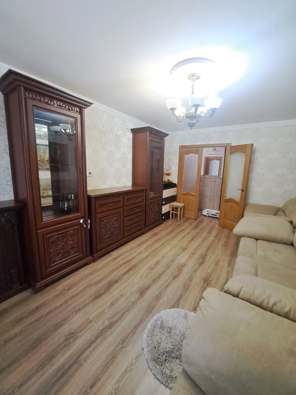 Продається 2кк  з ремонтом (Вул.Крилова)