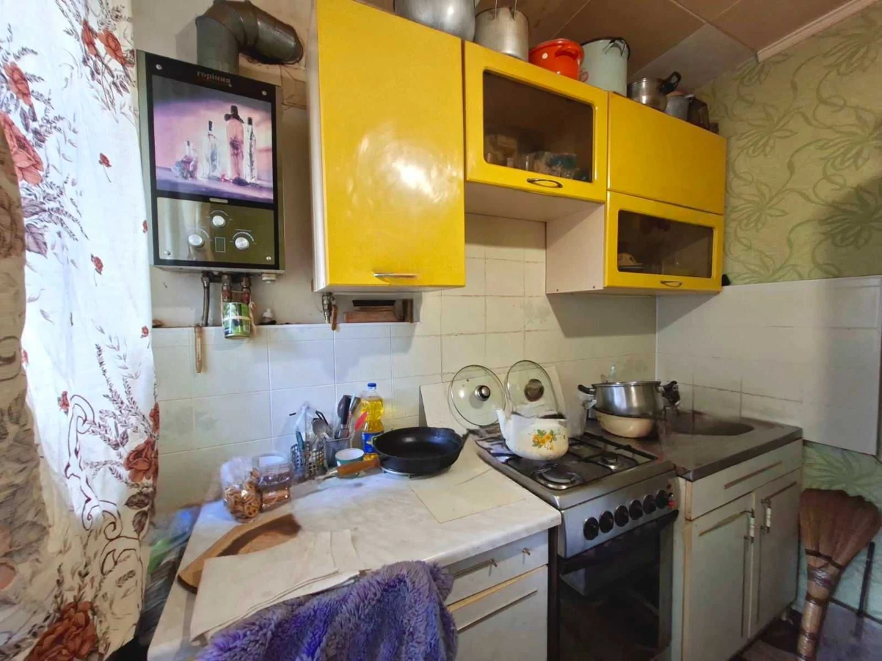 Продаж 1-к квартири в районі Калинова, Янтарна