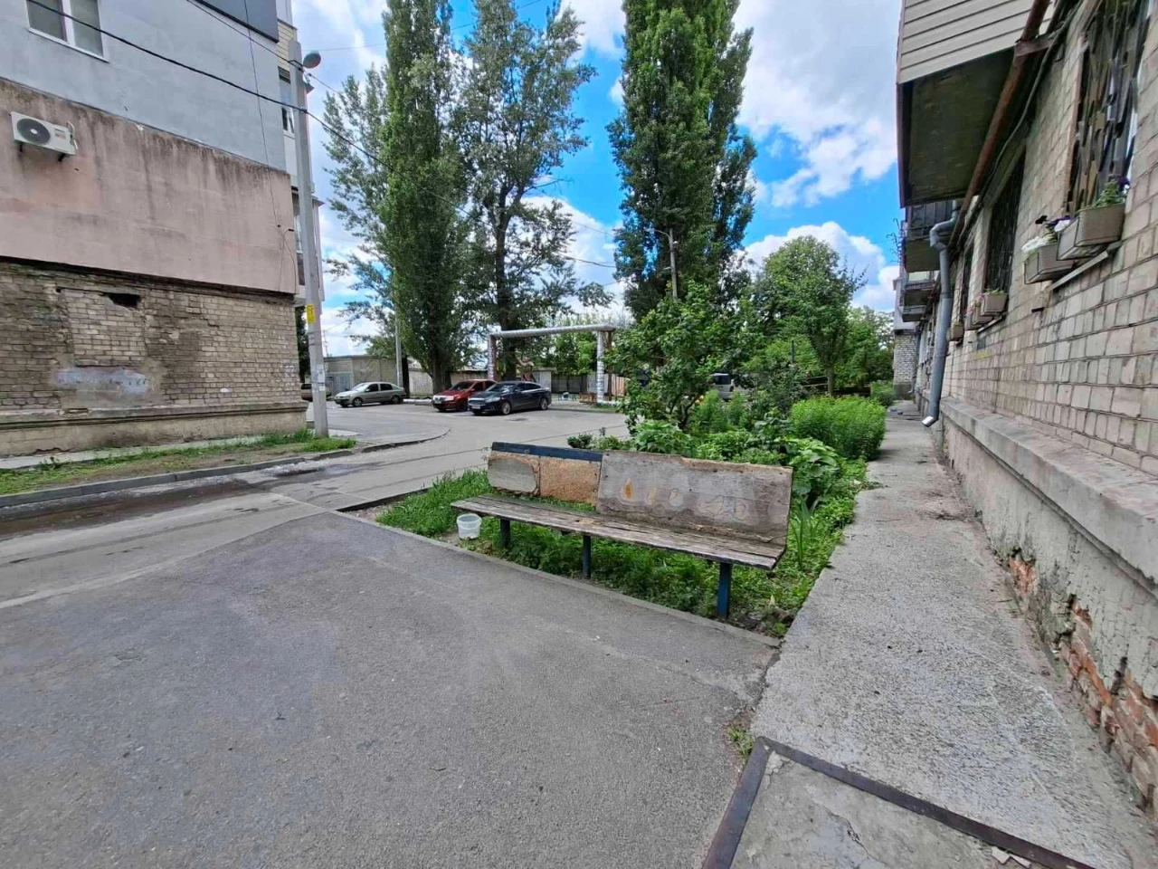 Продаж 1-к квартири в районі Калинова, Янтарна