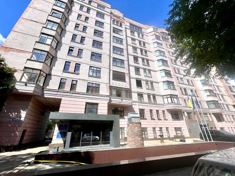 Квартира. Київ, Пирогова вул.