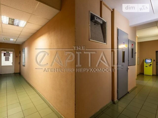 Продаж 1к квартири 110 кв. м на просп. Володимира Івасюка 53