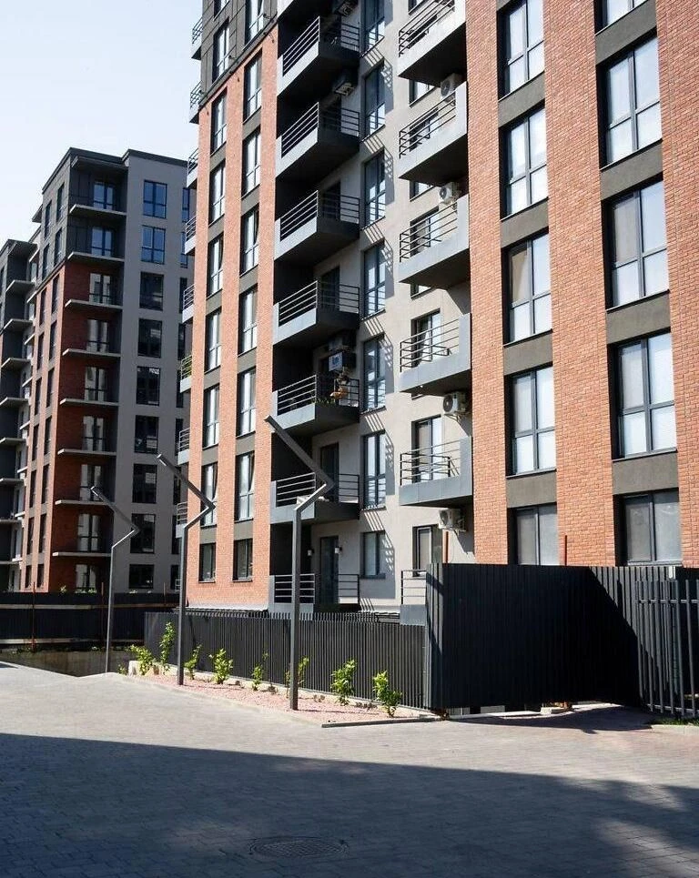 Продаж 2-к квартири у ЖК «West Towers»