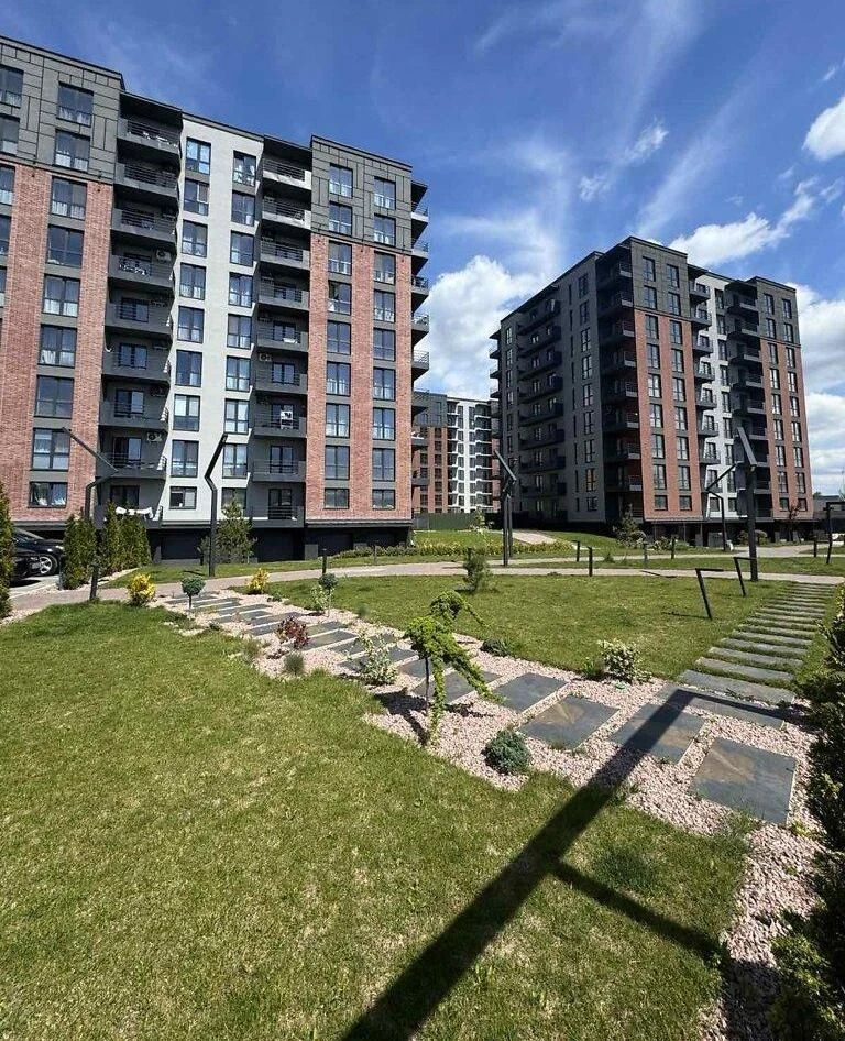 Продаж 2-к квартири у ЖК «West Towers»