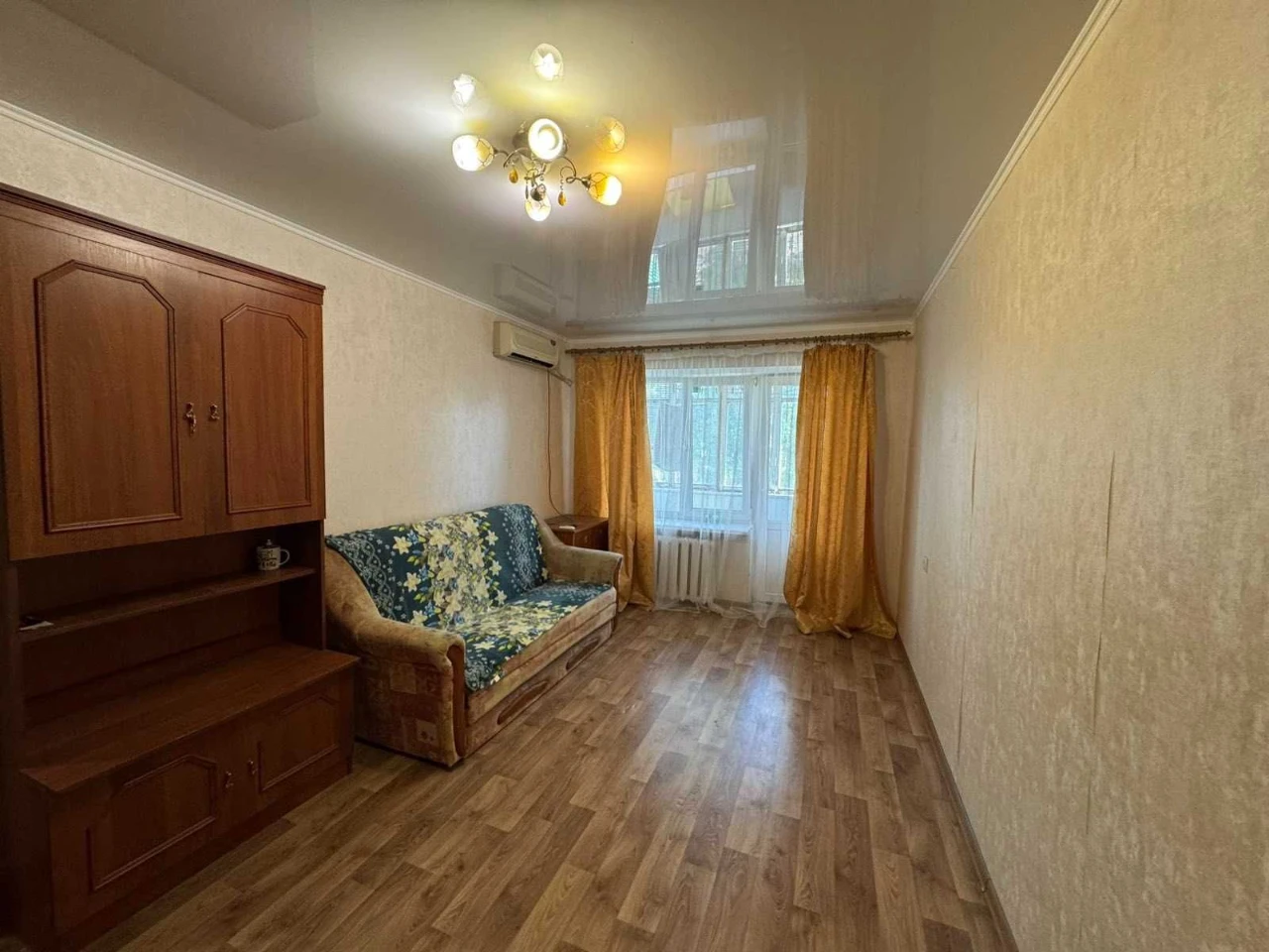 Продам квартиру на Щорса/Центральный Аэропорт, Таврія