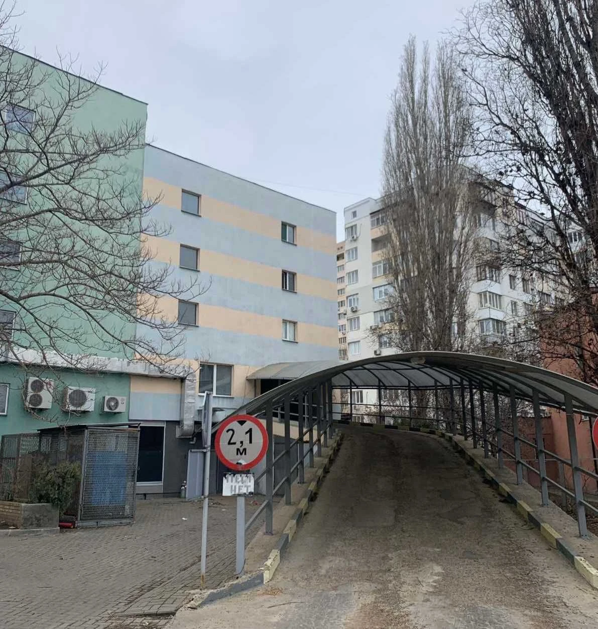 Продам  паркинг  на  Таирова / Тополёва