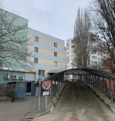 Продам  паркинг  на  Таирова / Тополёва