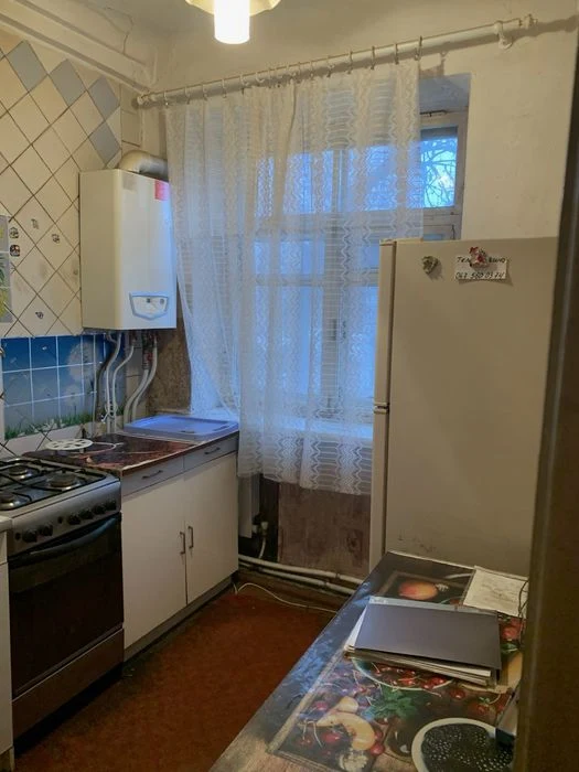 продам 2к квартиру+гараж пр.Богдана Хмельницкого 40