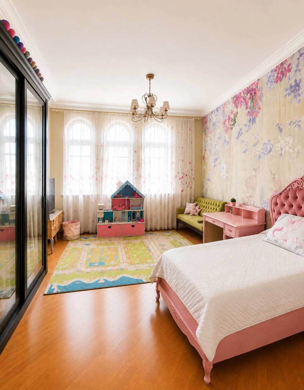 Стильна 145 м², Центр, Пирогова 6А, паркінг Золоті Ворота