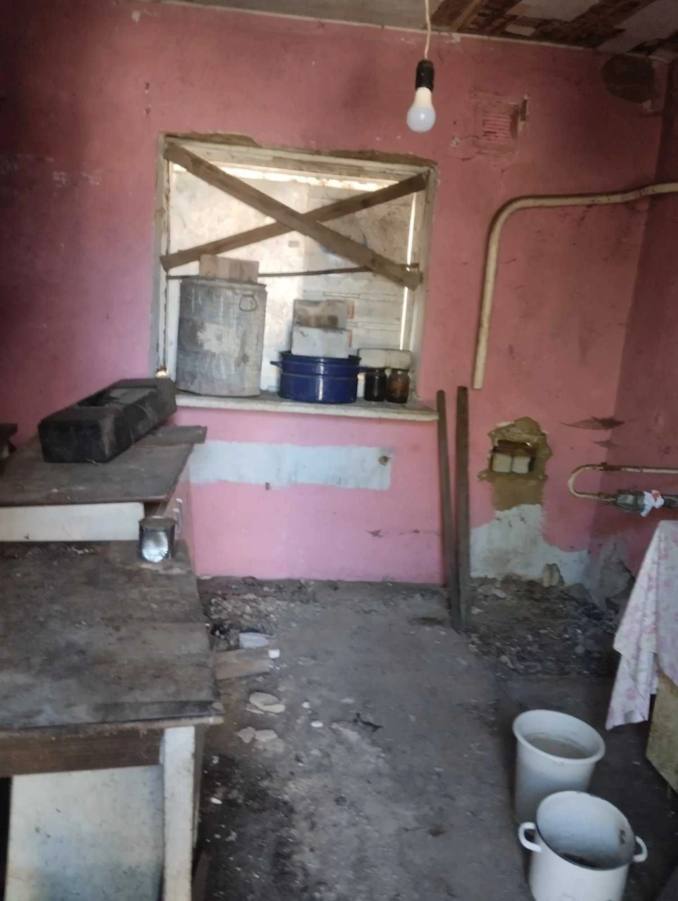 Срочно продаю 2 эт. дом, микрорайон Варваровка, город Никола