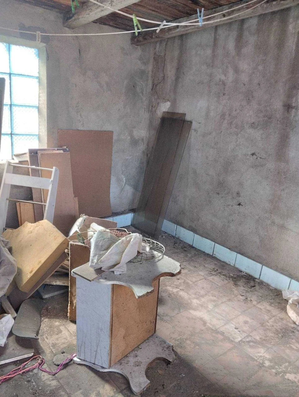 Срочно продаю 2 эт. дом, микрорайон Варваровка, город Никола