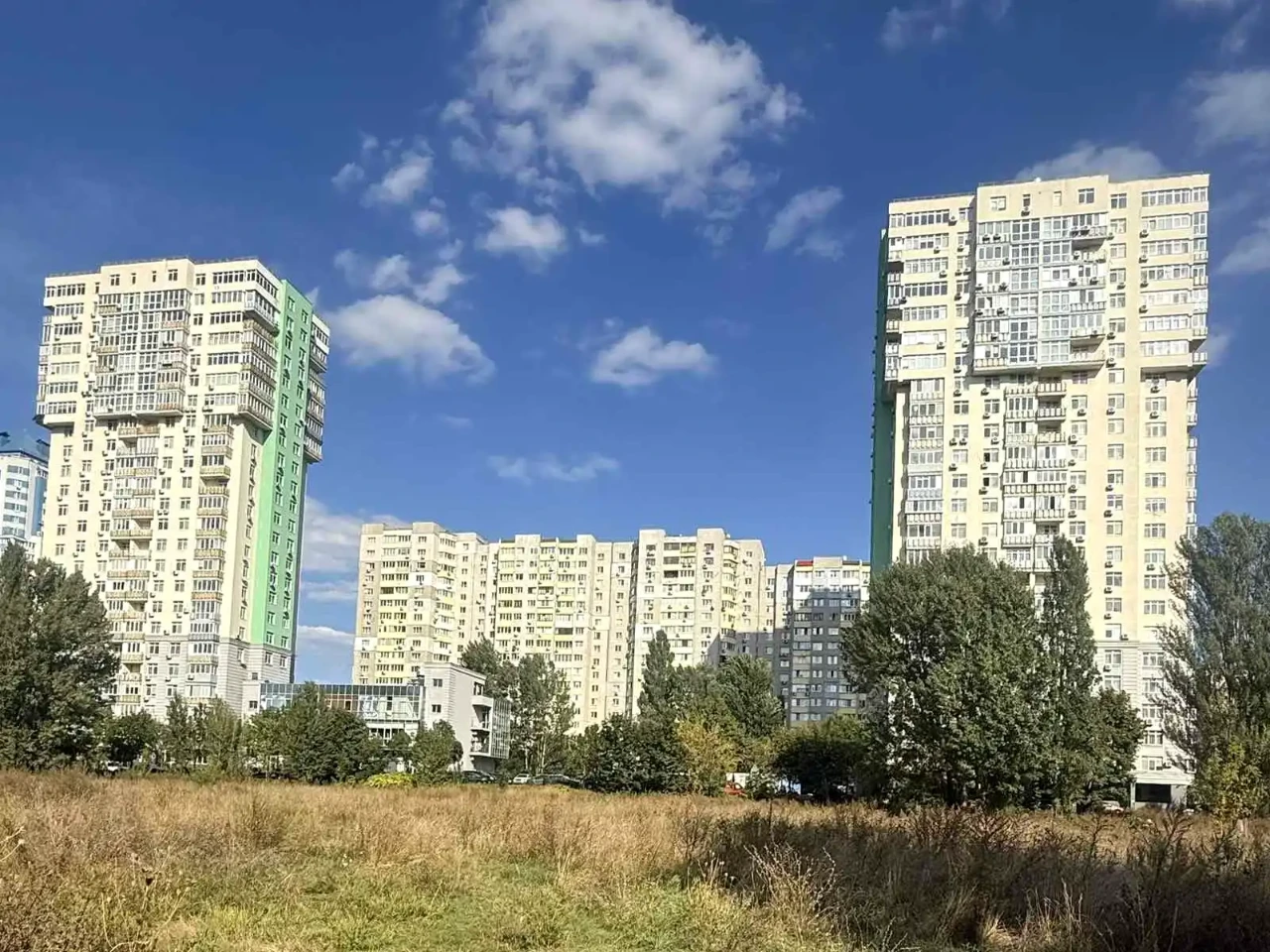 Продаж квартири 1-кімн. 44.5 м² 16/24 пов.